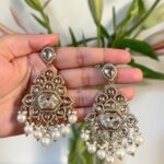 Palak Earrings - Golden