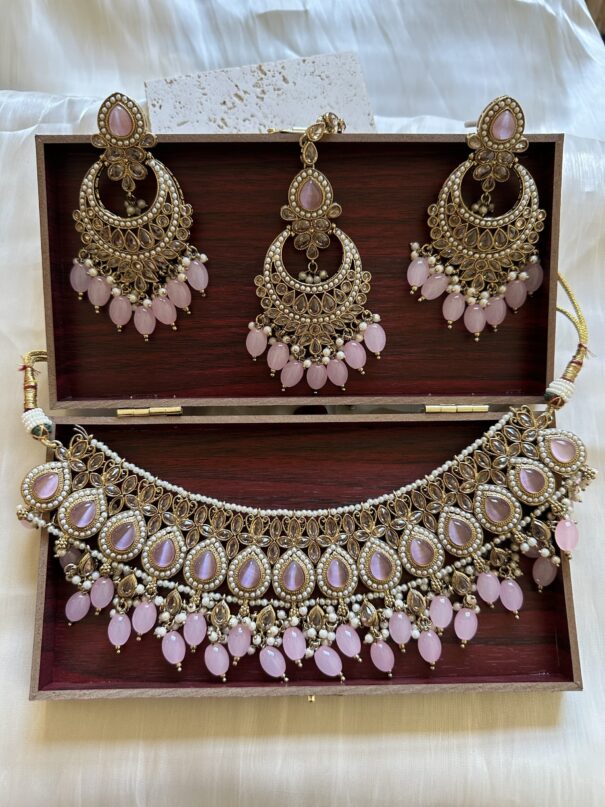 Shilpa Necklace Set