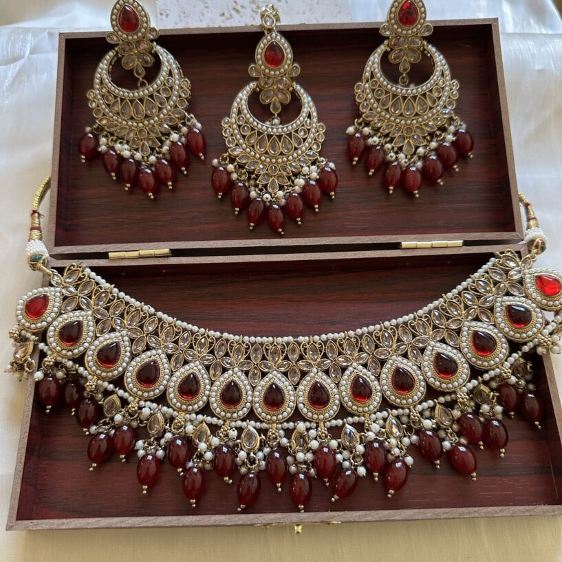 Shilpa Necklace Set