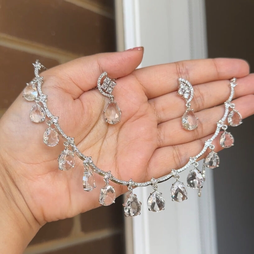 Sophia Necklace Set (White)