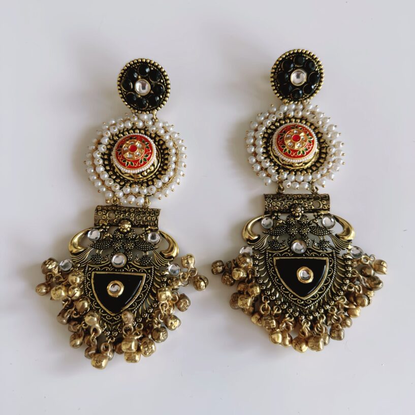 Nazakat Earrings (Black)