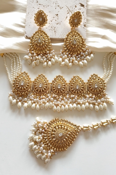 Gurkirat Necklace Set