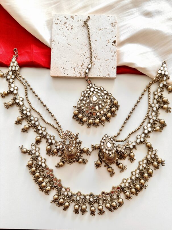 Isha Necklace Set (Gold Beads)