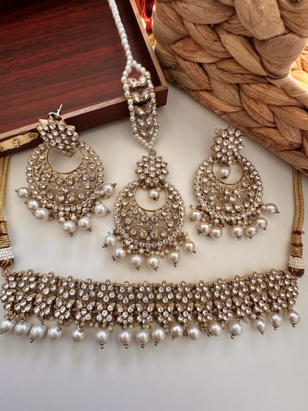 Shina Necklace Set