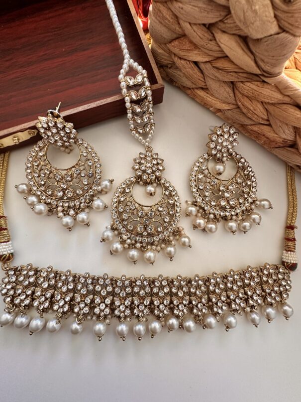 Shina Necklace Set