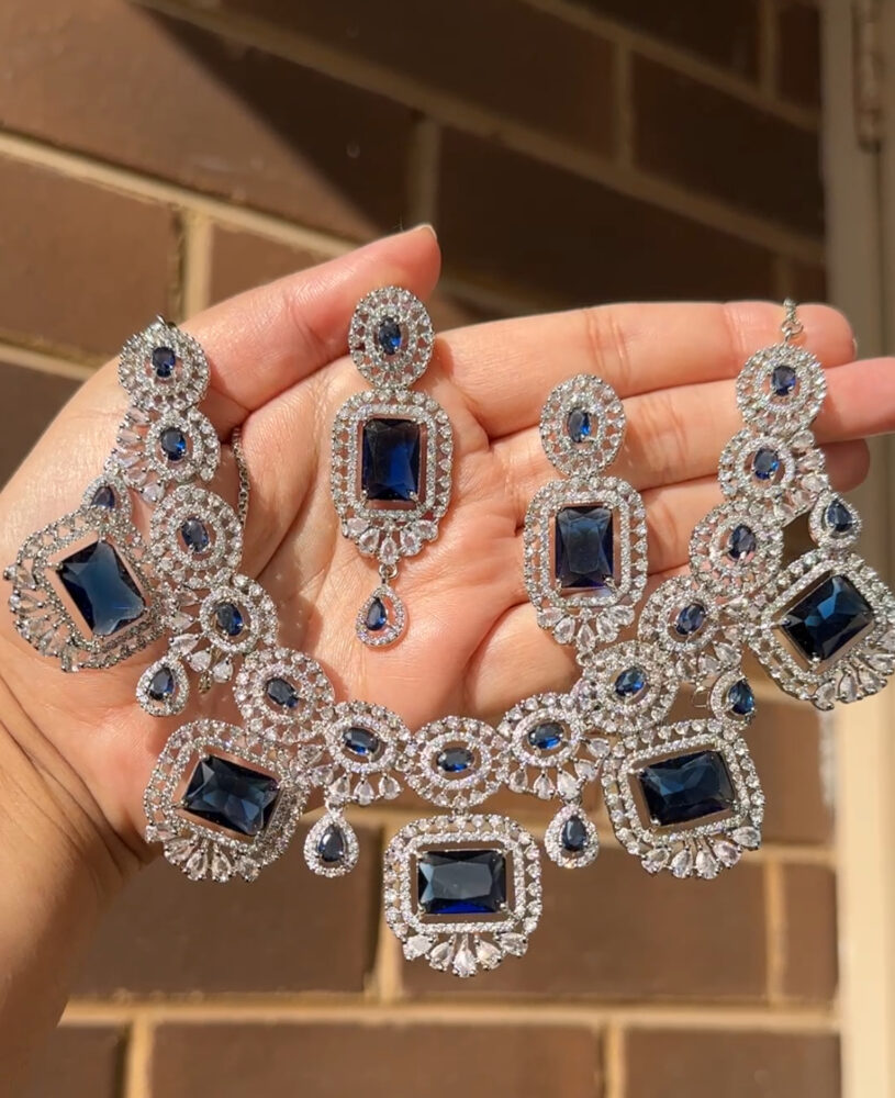 Tessa Necklace Set (Blue)