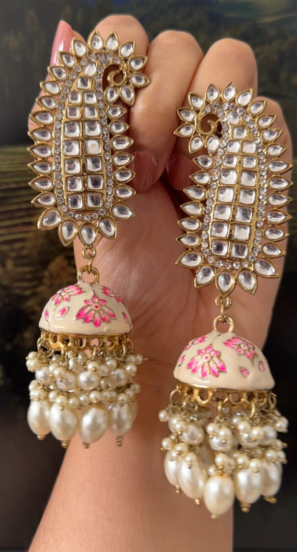 Meena Kundan Jhumki - Image 4