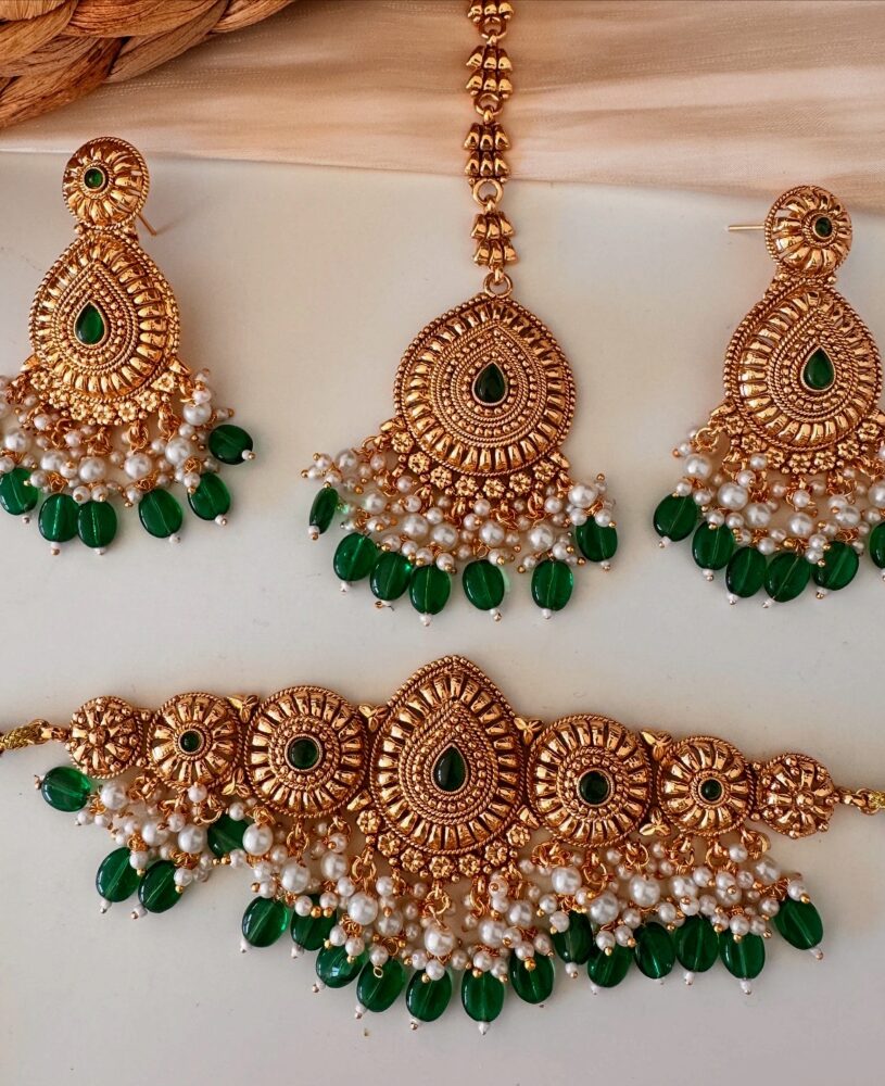 Gurkirat Necklace Set (Green)