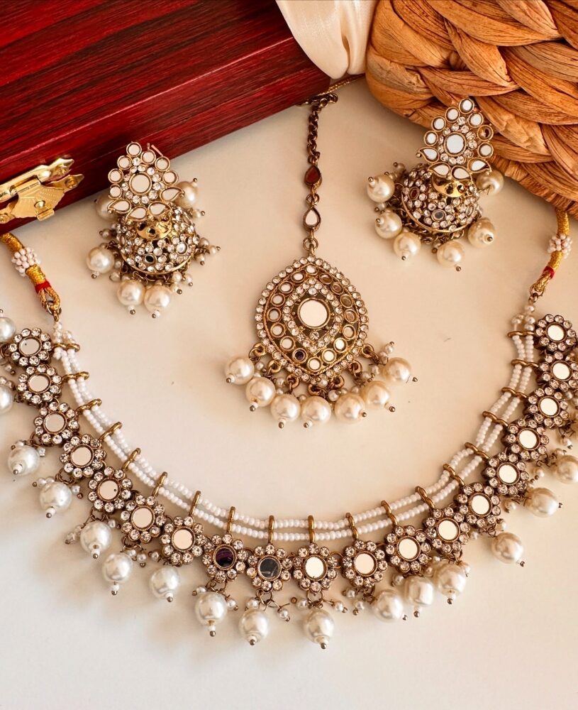 Avila Mirror Set