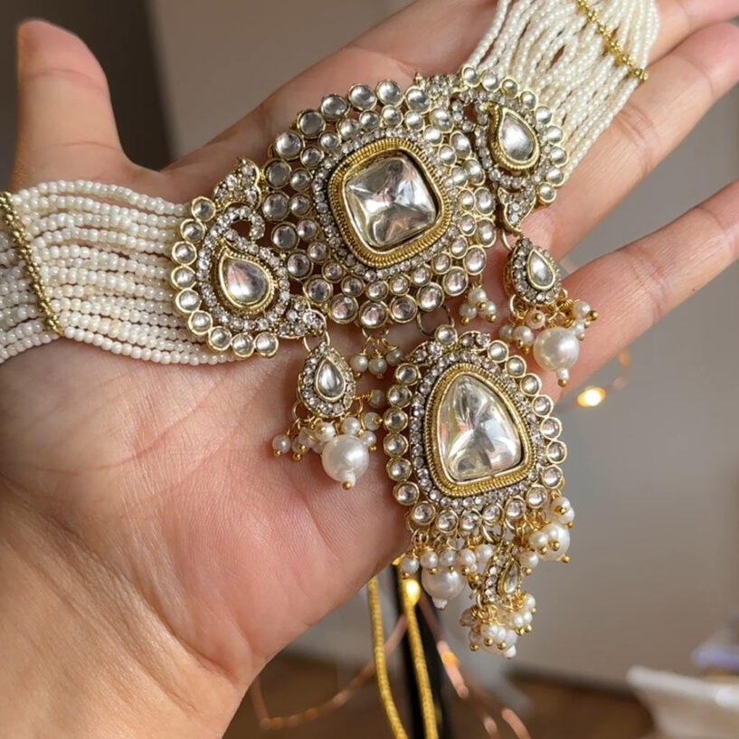 Malini Kundan Set