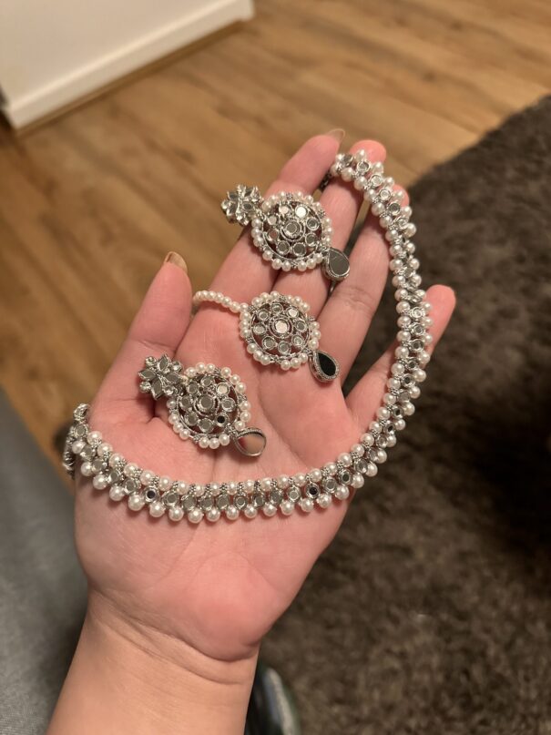 Ritu Necklace Set