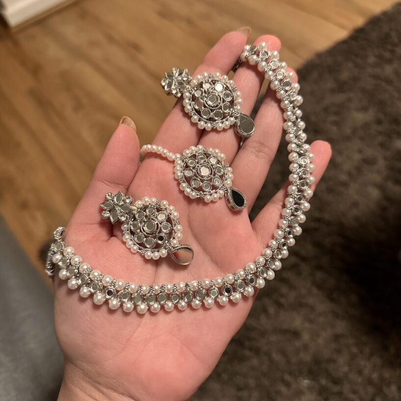 Ritu Necklace Set