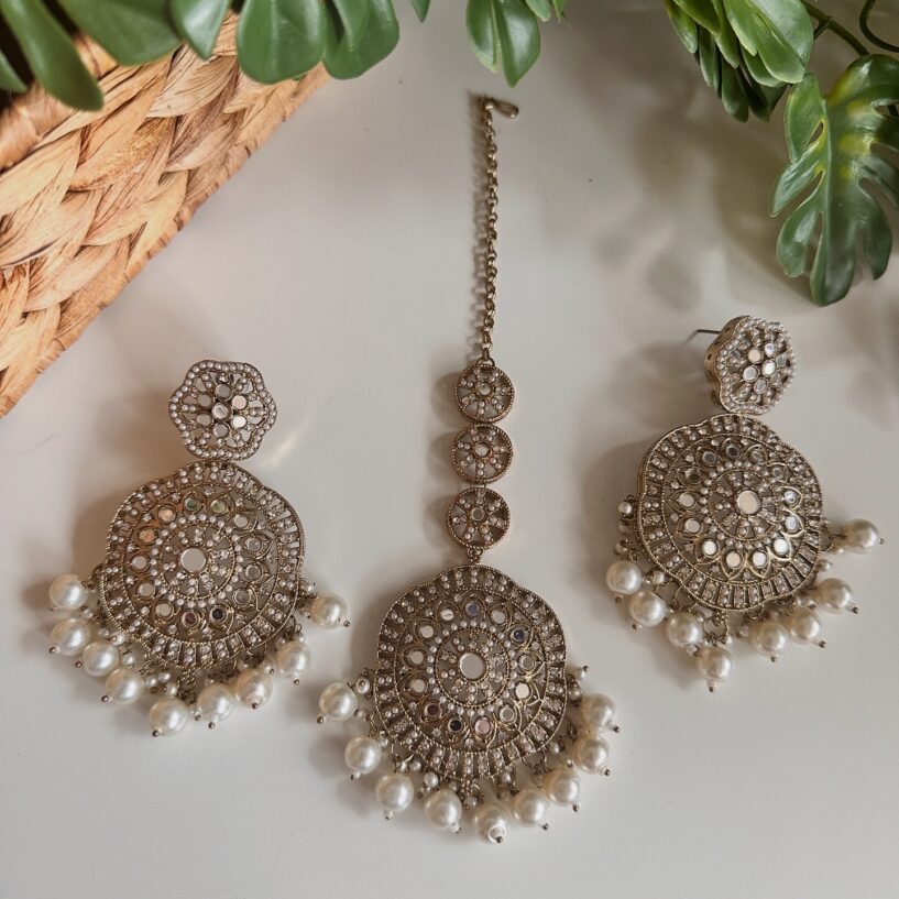 Niti Earrings Tikka (golden)