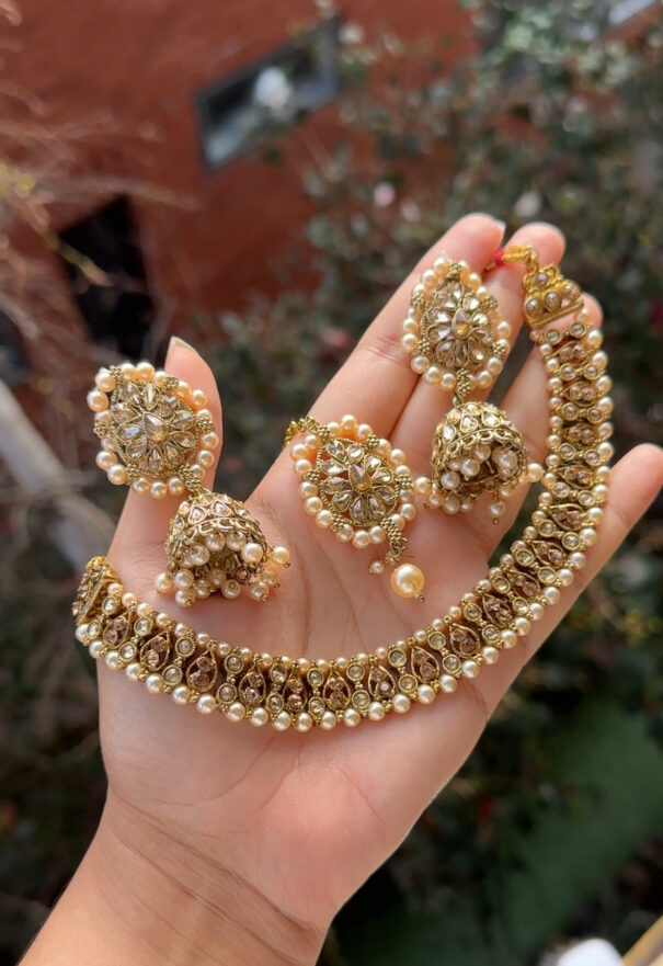 Mira Necklace Set