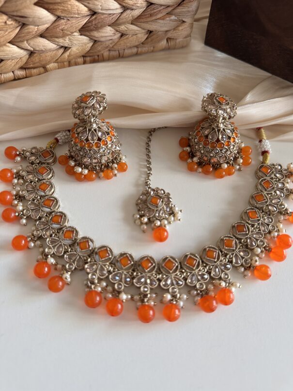 Toshi Necklace Set