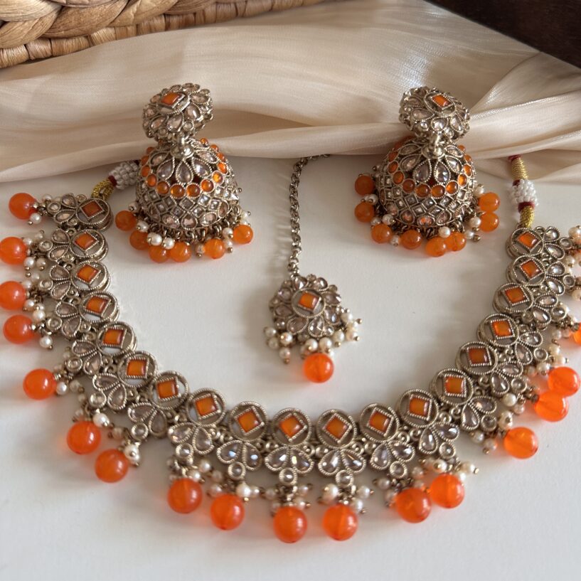 Toshi Necklace Set