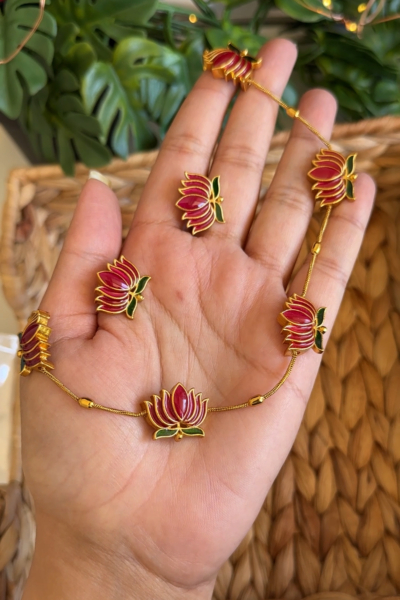 Kamal Necklace Set