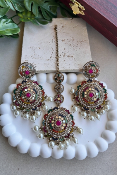Niti Earrings Tika Set (Multicolor)