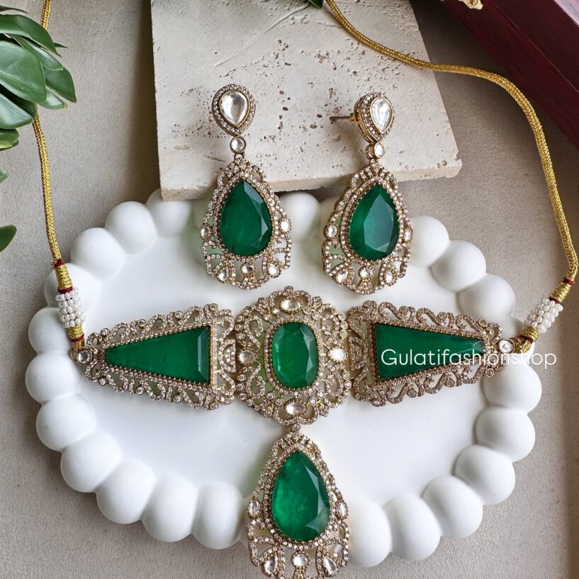 Olivia Necklace Set