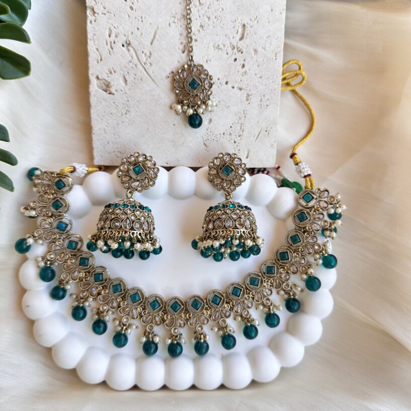 Pihu Necklace set