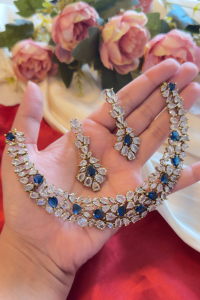 Bella Necklace Set (Golden Polish)