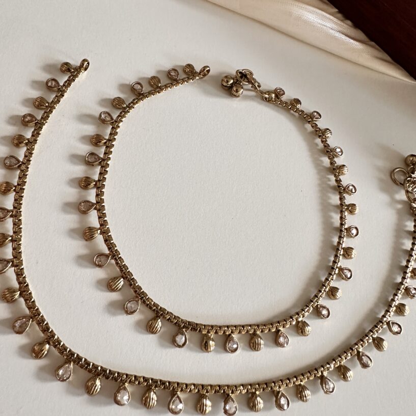 Rabia Anklets/Payal (Antique Golden)