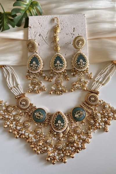 Ananya Heritage Necklace Set (White)